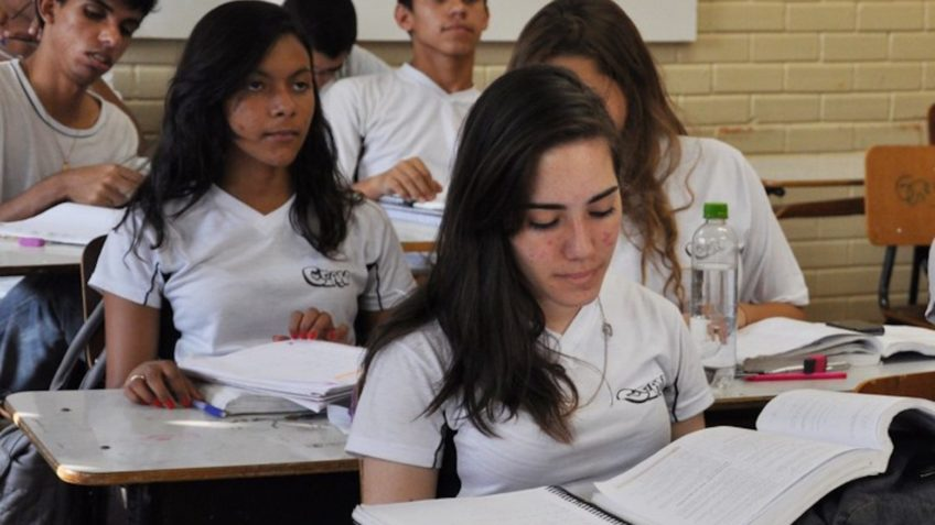 Cursos Gratuitos em 2026: Guia Completo para se Qualificar sem Gastar Nada